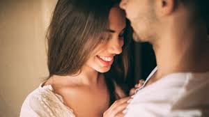 Cómo saber si una mujer te tiene ganas 